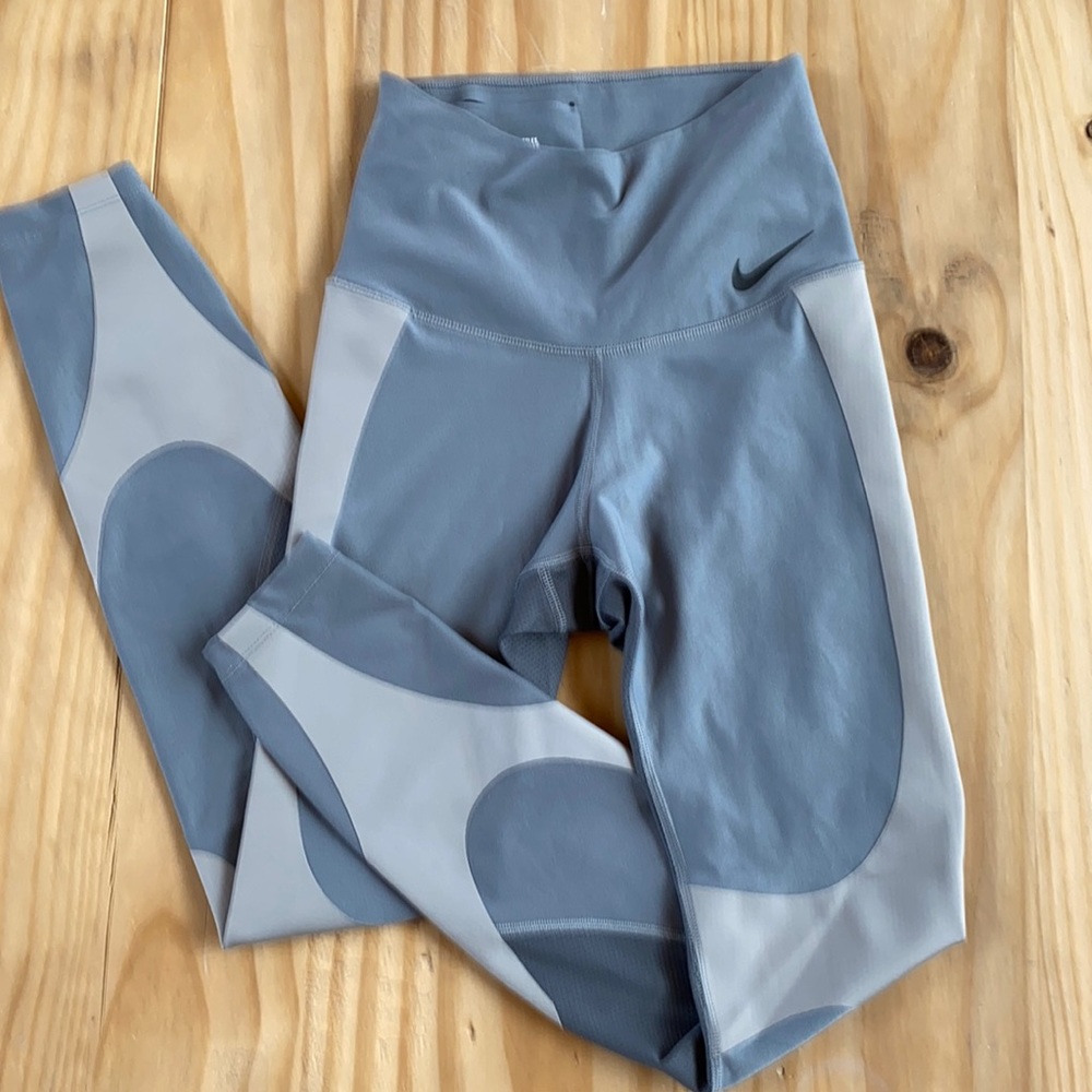 Nike Gray Leggings